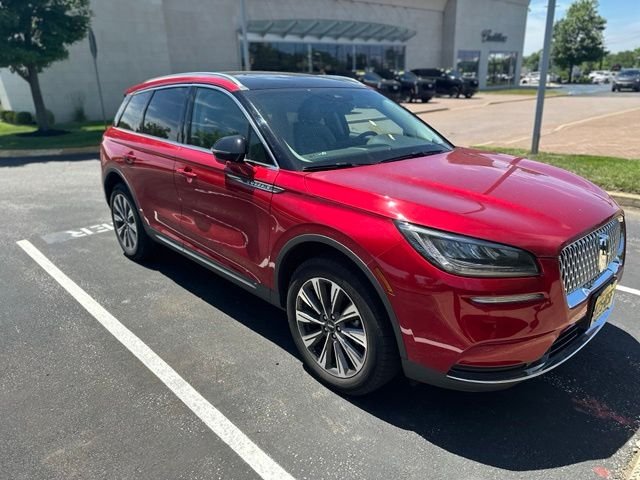 Used 2022 Red Lincoln Reserve image 1