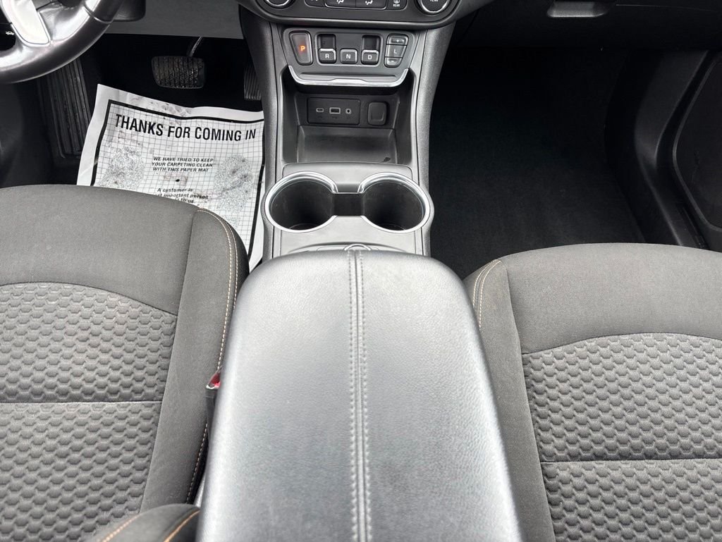 Used 2019 Gray GMC SLE image 29