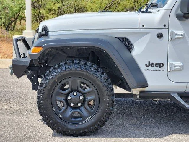Used 2024 White Jeep Sport 4x4 image 8