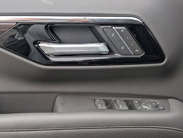 2026 Chevrolet Tahoe Premier - Photo 19