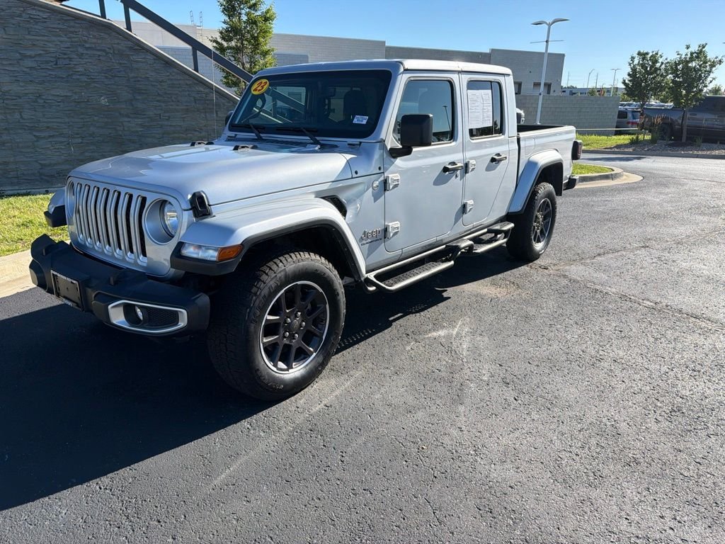 Used 2023 Silver Jeep Overland image 3