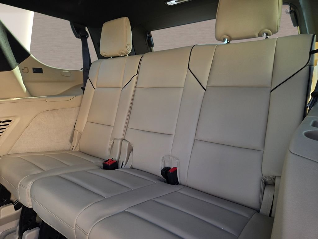 Used 2023 White Cadillac Premium Luxury image 16