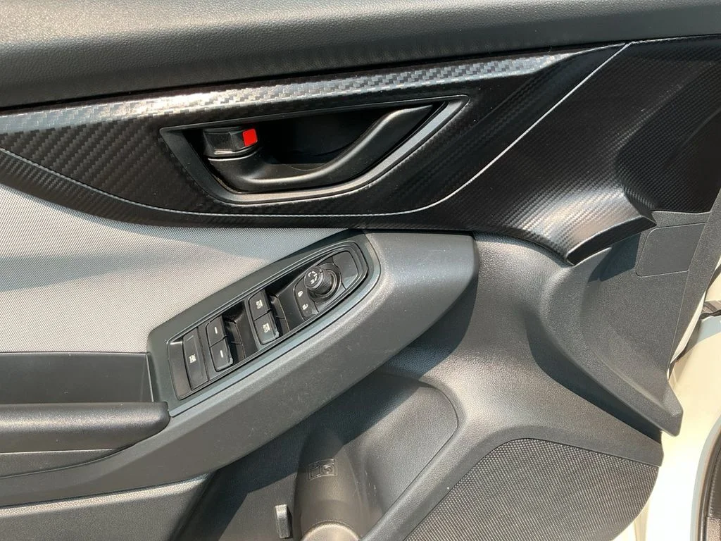 Used 2019 White Subaru 2.0i Premium image 10