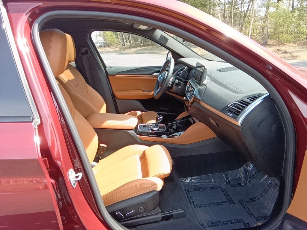 Used 2025 Aventurin Red Metallic BMW M40i image 22
