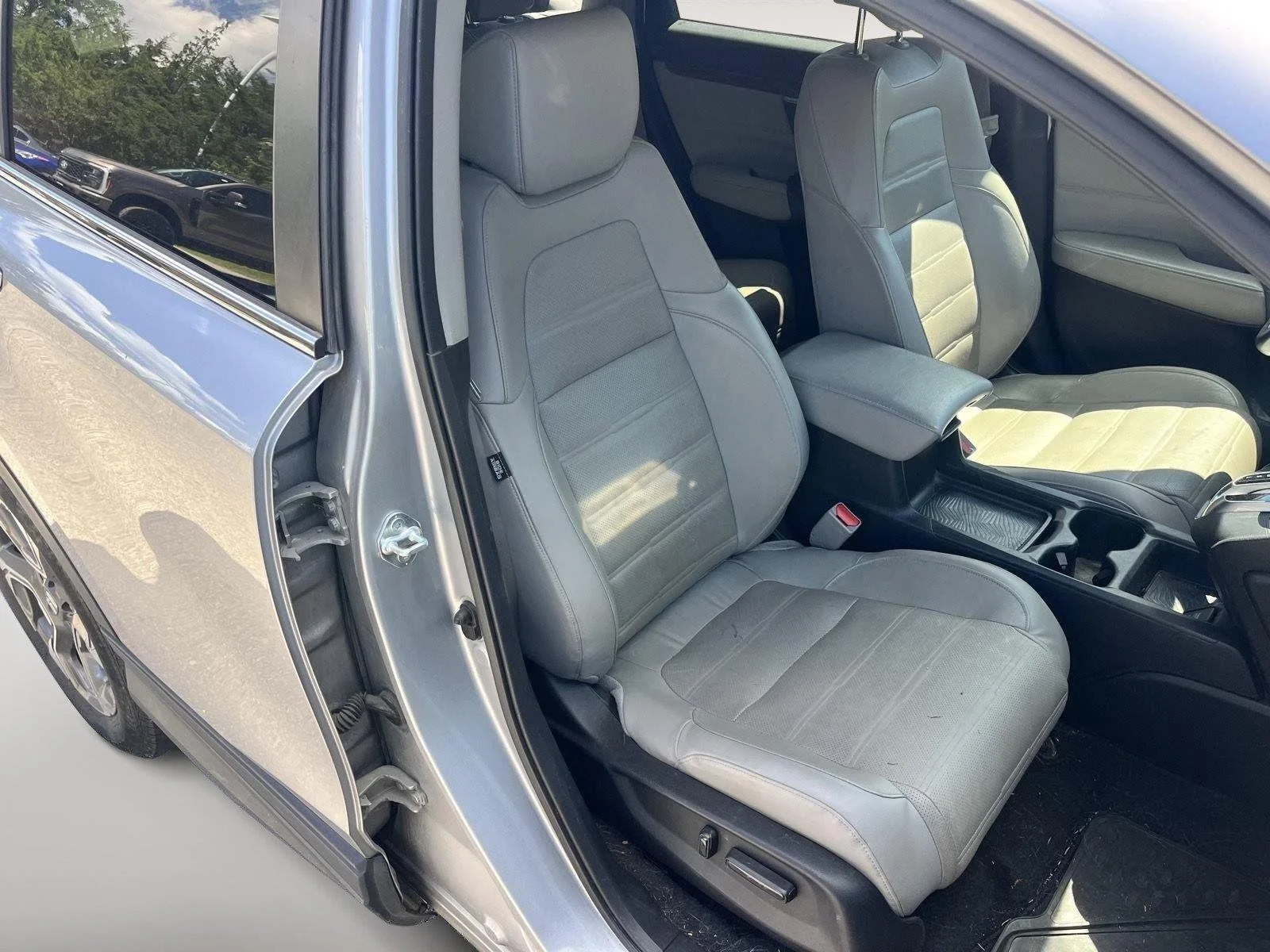 Used 2019 Lunar Silver Metallic Honda EX-L image 18