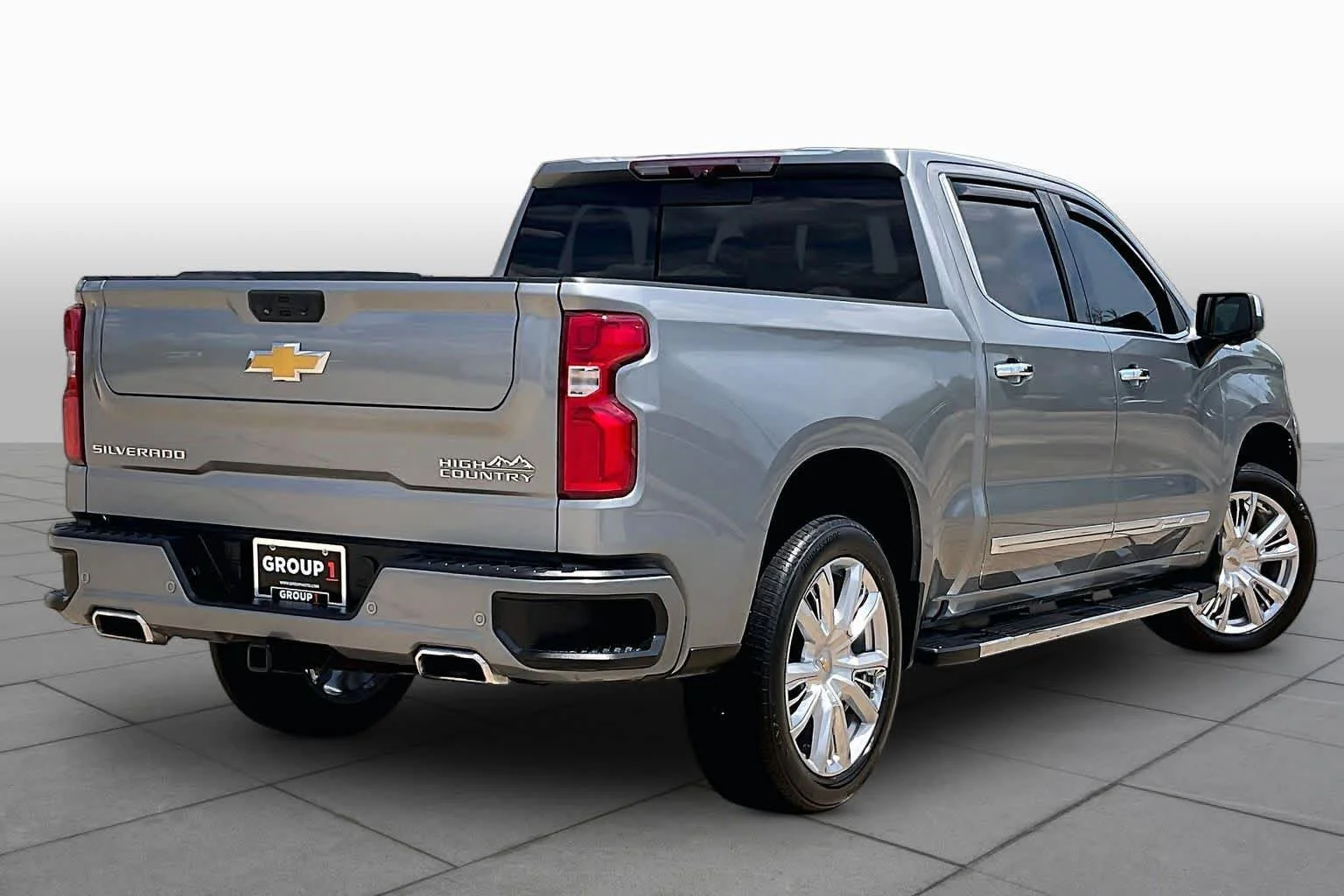 Used 2023 Sterling Gray Metallic Chevrolet High Country image 21