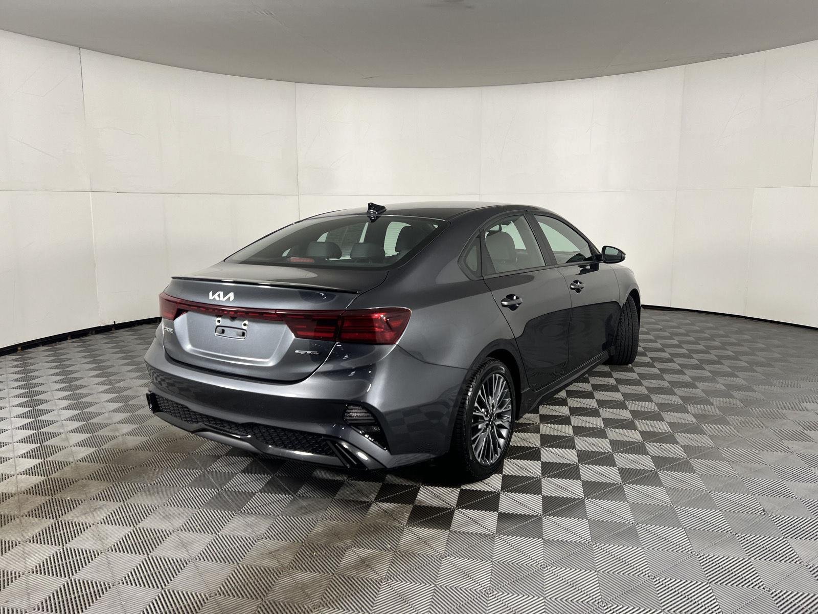Used 2023 Gravity Gray Kia GT-Line image 5