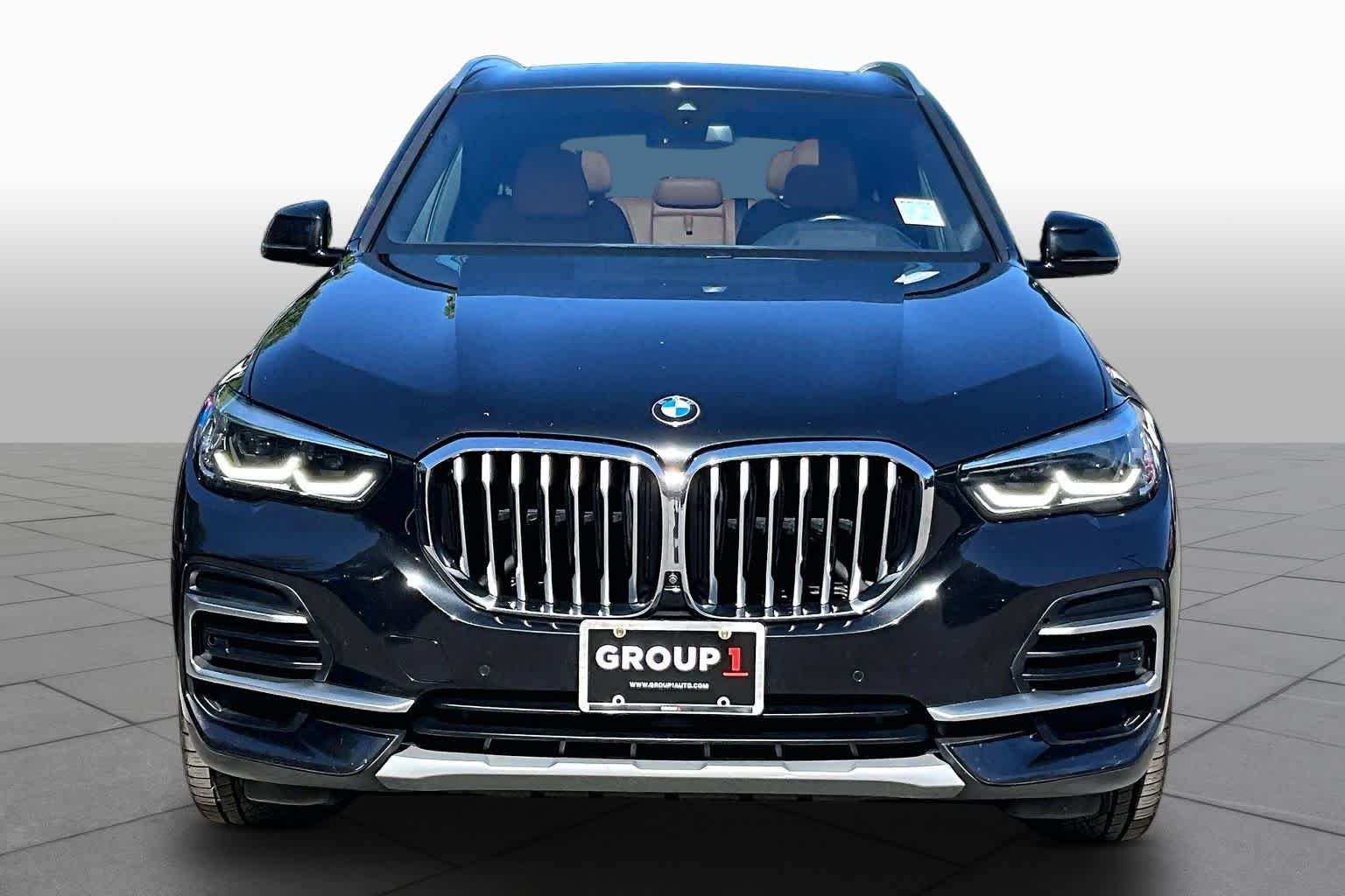 Used 2023 Black Sapphire Metallic BMW xDrive40i image 4