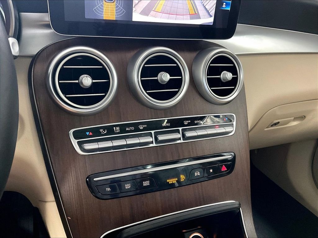 Used 2021 White Mercedes-Benz GLC 300 image 26