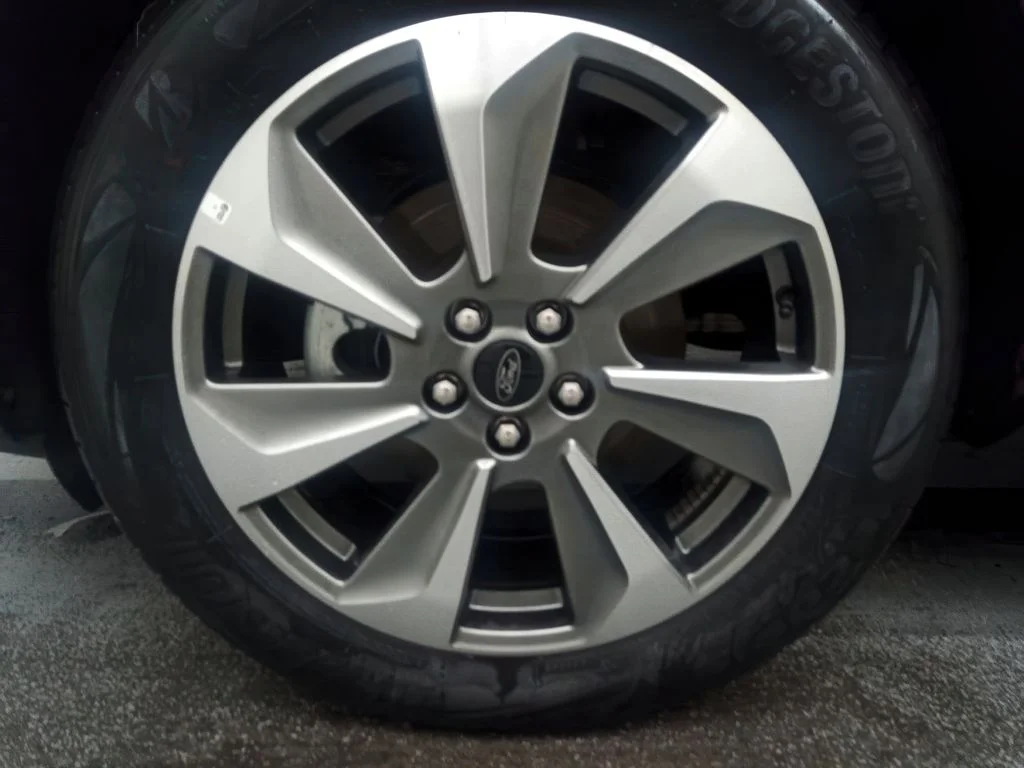 Used 2025 Agate Black Metallic Ford Platinum image 13