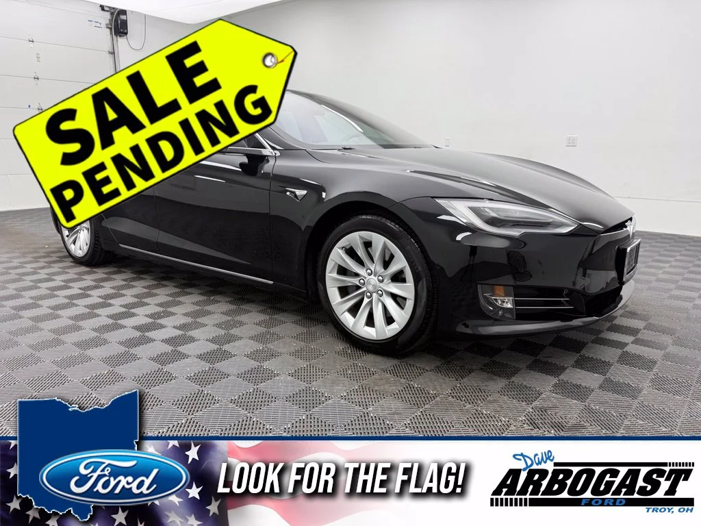 Used 2018 Black Tesla 75D image 1