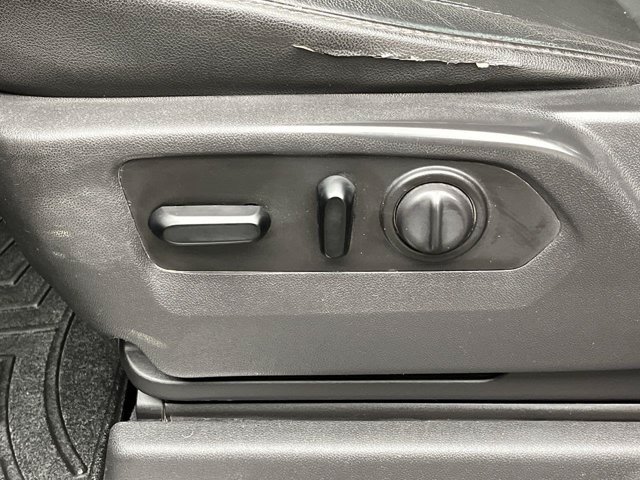 Used 2019 Onyx Black GMC SLT image 10