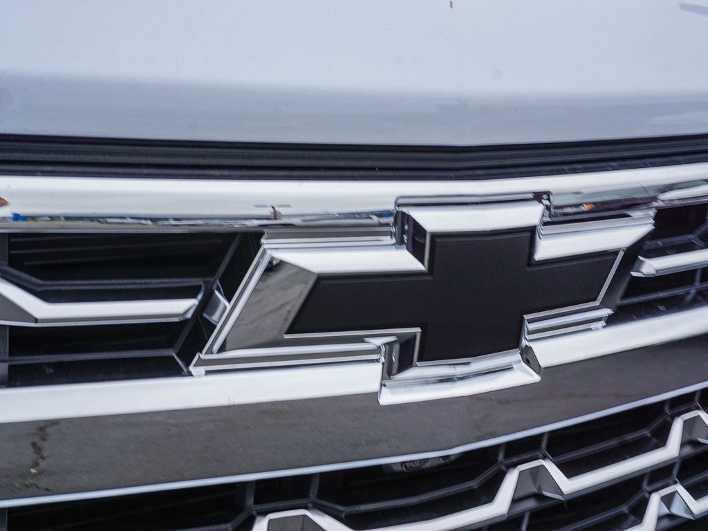 2026 Chevrolet Silverado 1500 LTZ - Photo 11