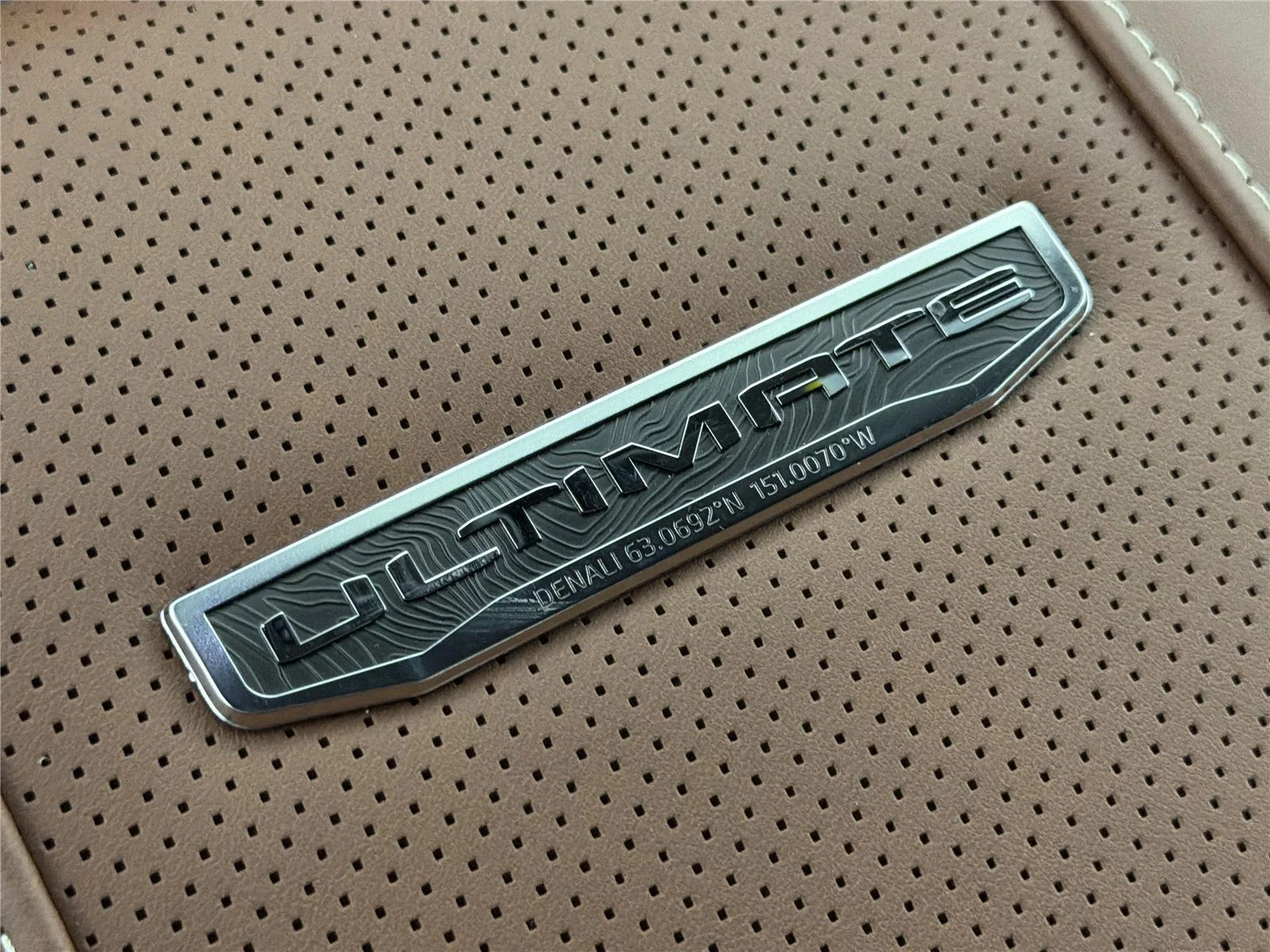New 2026 Titanium Rush Metallic GMC Denali Ultimate image 33