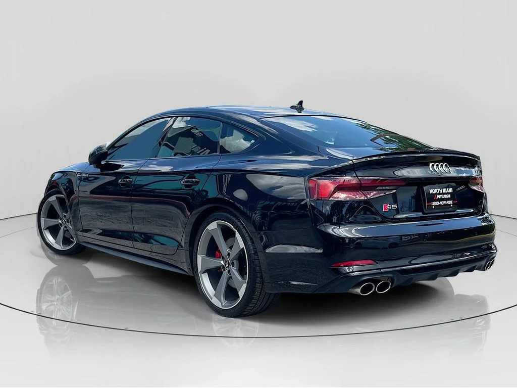 Used 2019 Black Audi Premium Plus image 5