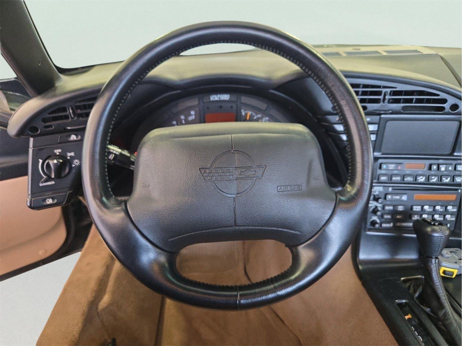Used 1994 GREEN Chevrolet  image 22