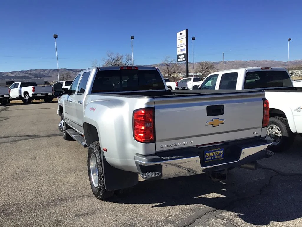 Used 2017 SILVER ICE METALLIC Chevrolet LTZ image 4