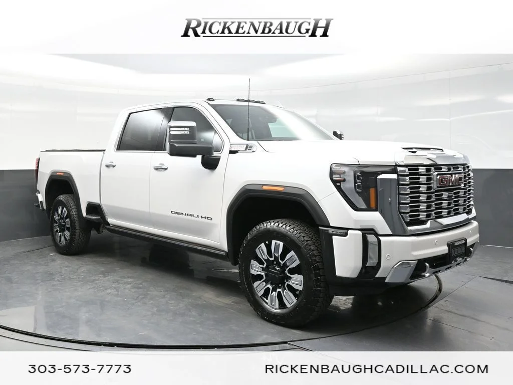 2024 GMC Sierra 4WD Crew Cab Standard Box Denali's photo