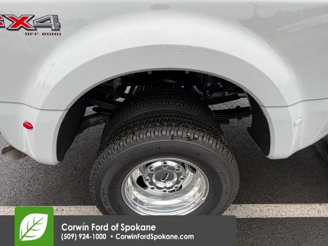 New 2026 Avalanche Ford XLT image 17