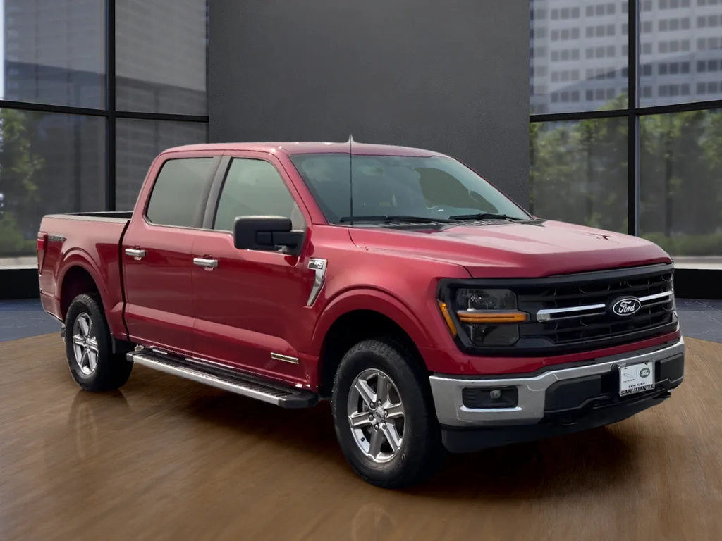 Used 2025 Red Ford XLT image 3