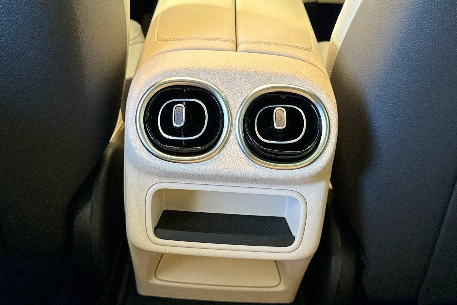 New 2026 Polar White Mercedes-Benz GLC 300 image 22