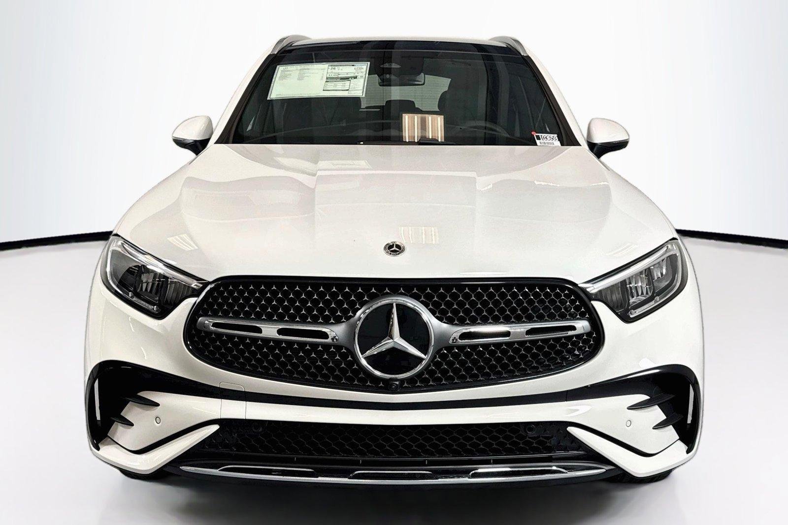 New 2026 Polar White Mercedes-Benz GLC 300 image 2