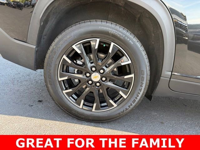 Used 2025 Mosaic Black Metallic Chevrolet LT image 7
