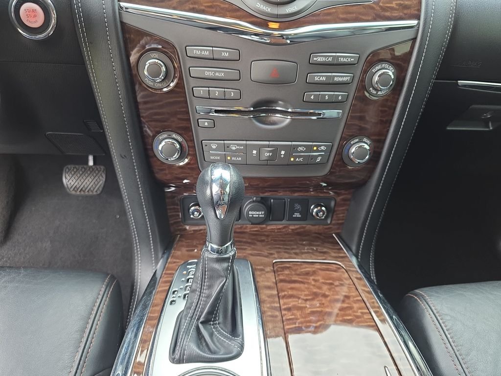 Used 2017 White Nissan Platinum image 24