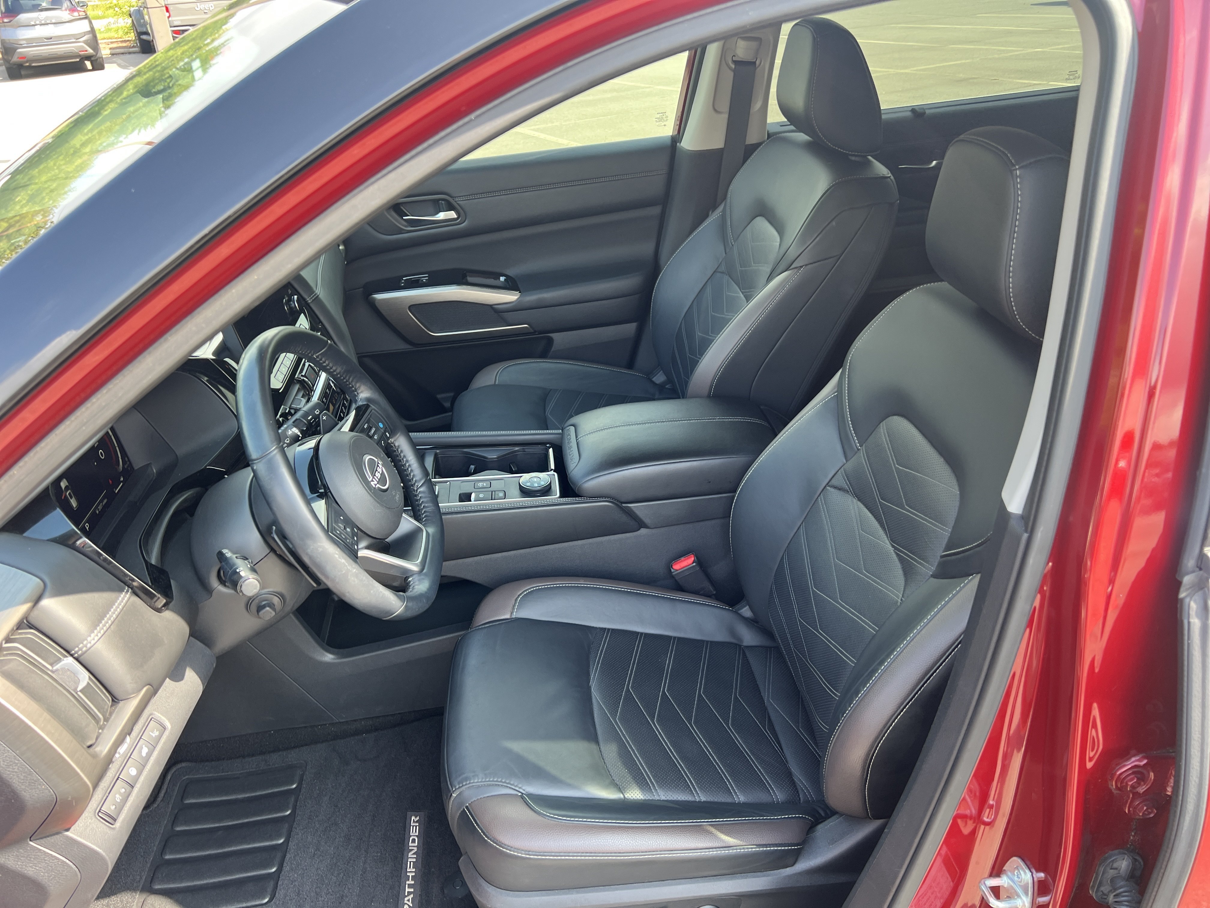Certified Used 2023 Scarlet Ember Tintcoat/Super Black Nissan Platinum image 13