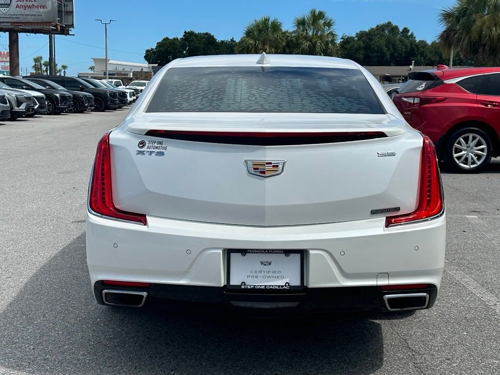 Used 2019 White Cadillac Luxury image 5