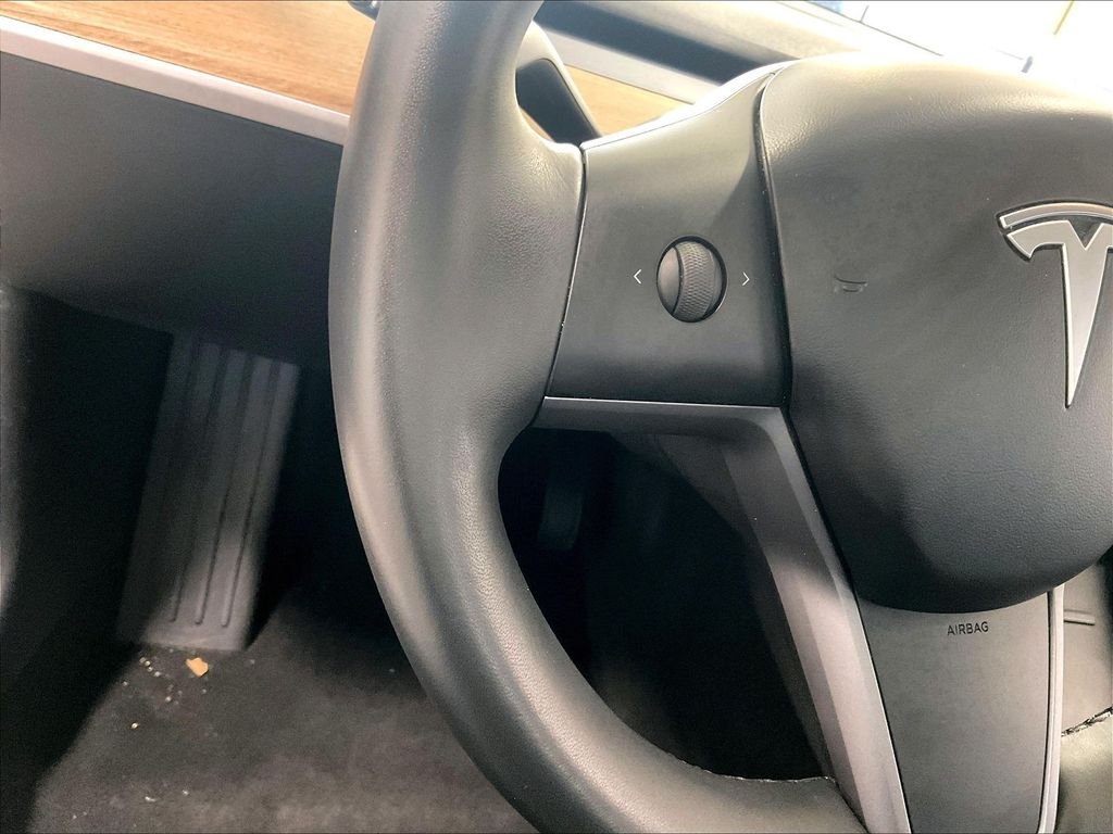 Used 2018 Gray Tesla Long Range image 23