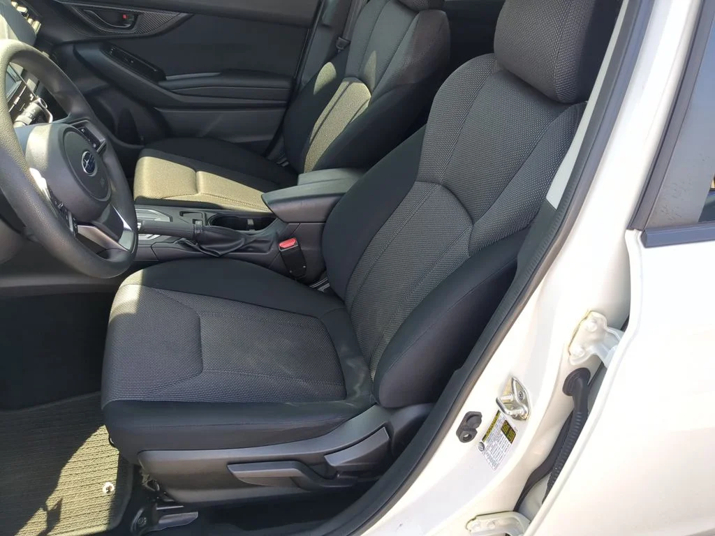 Used 2023 White Subaru Base image 18
