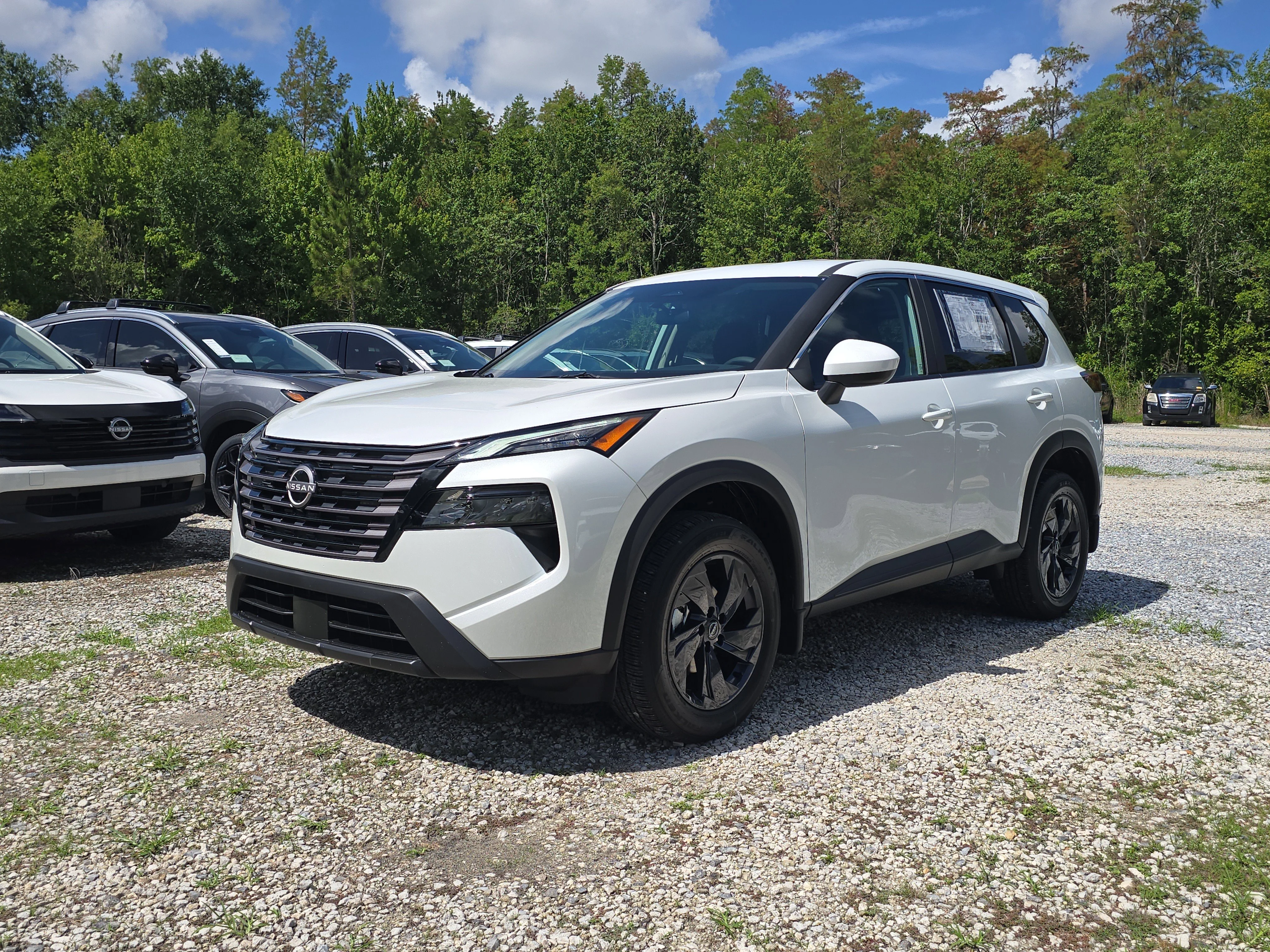 New 2026 Everest White Pearl TriCoat Nissan SV image 4