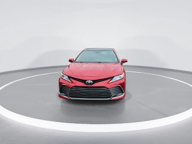 Used 2023 Red Toyota XLE V6 image 3