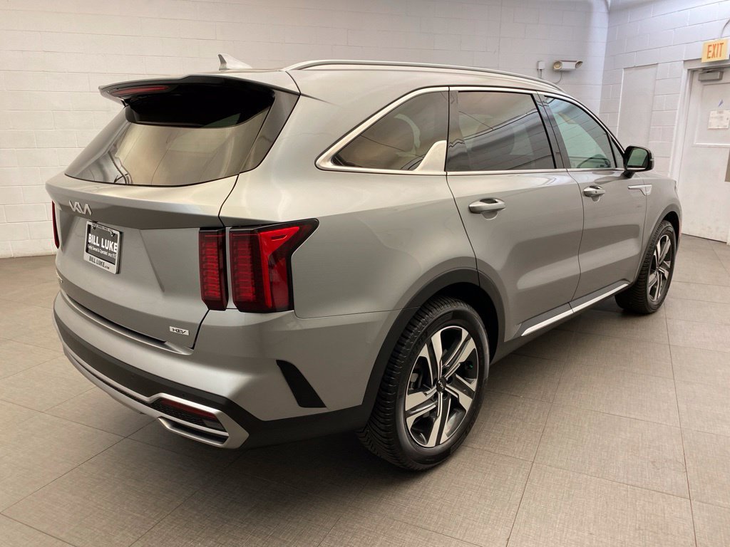 Used 2023 Gray Kia EX image 8