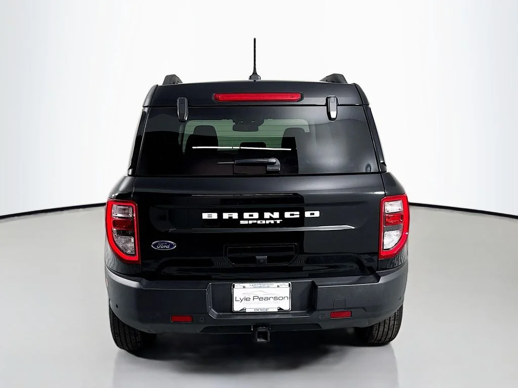 Used 2022 Shadow Black Ford Outer Banks image 10