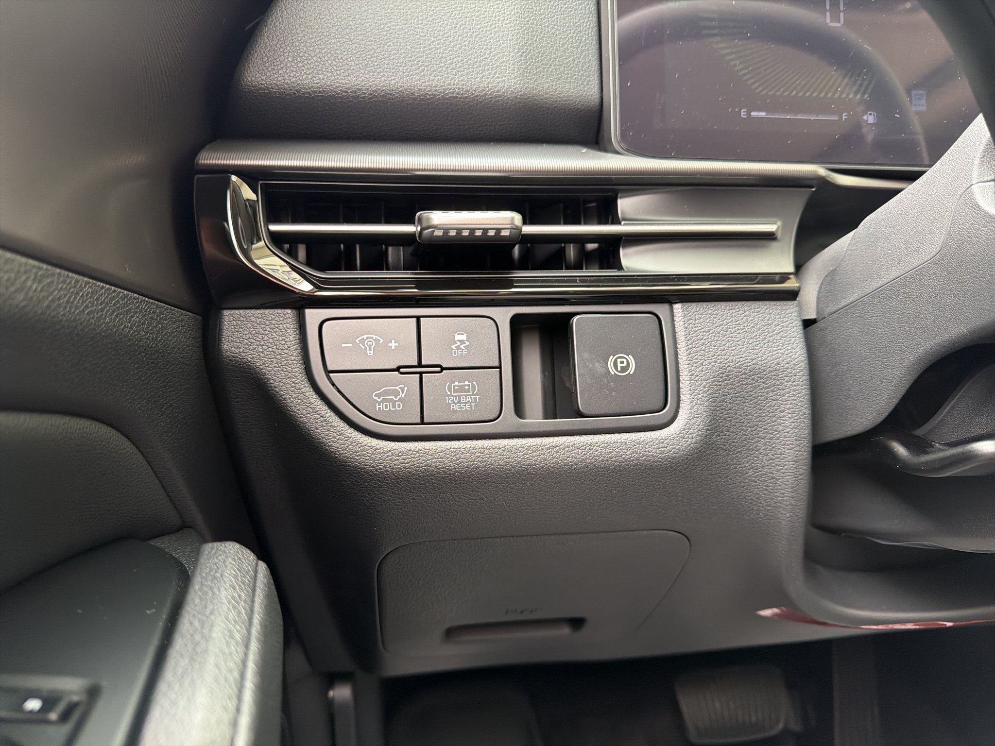New 2027 Wolf Gray Kia EX image 27