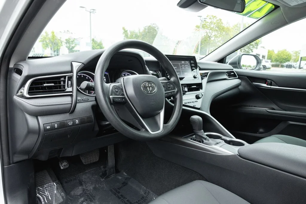 Certified Used 2022 Ice Edge Toyota LE image 10