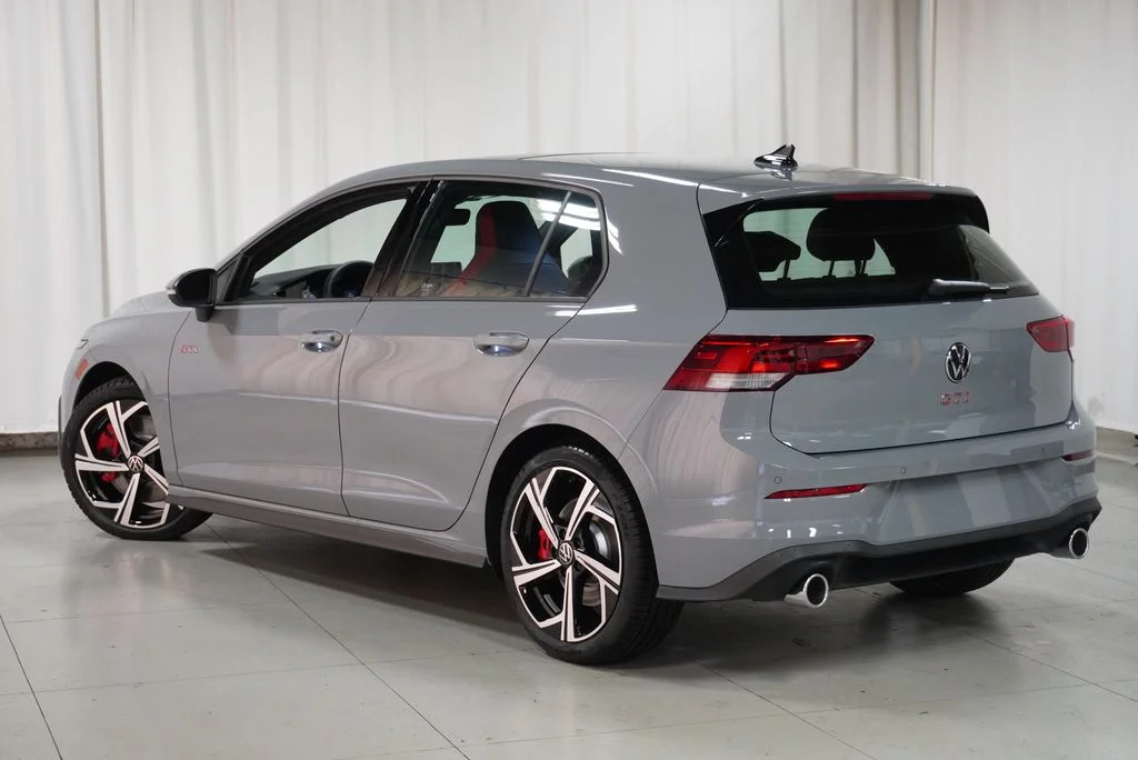 New 2026 Moonstone Gray Volkswagen SE image 8