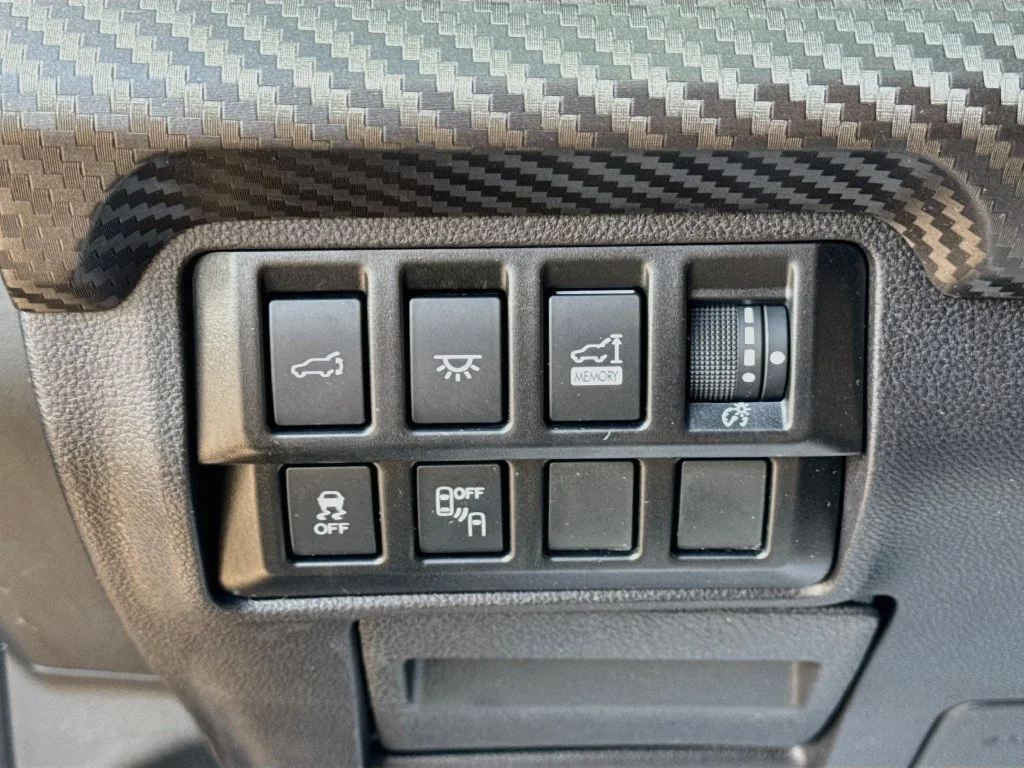 Used 2022 Gray Subaru Onyx Edition image 10
