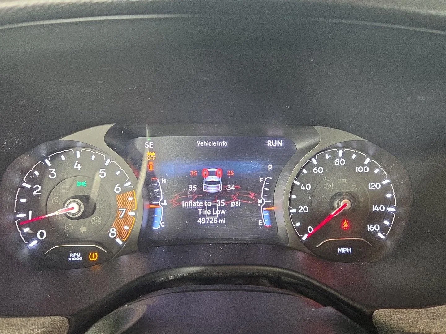 Used 2023 Diamond Black Crystal Pearlcoat Jeep Latitude image 11