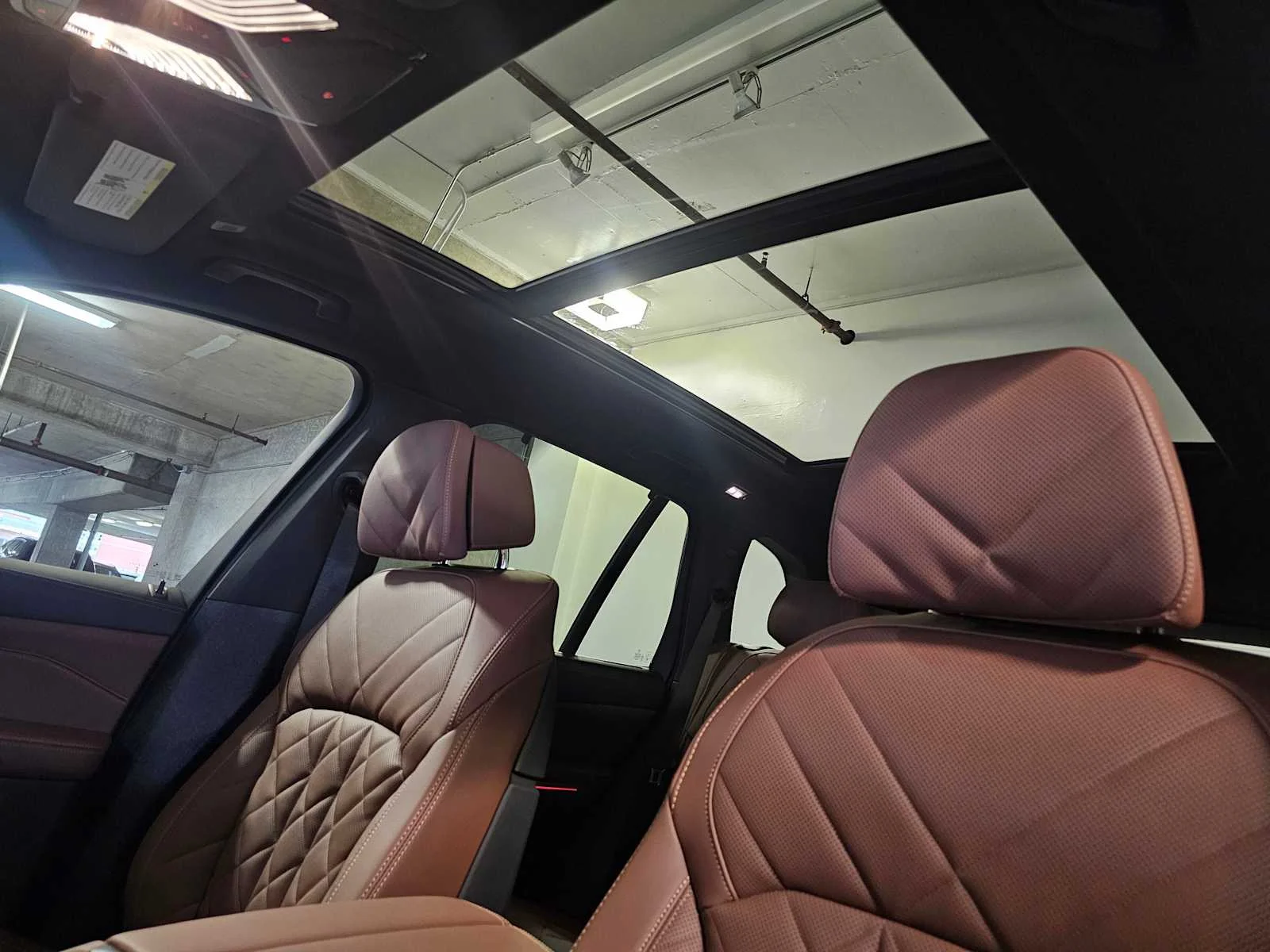 New 2026 Dravit Grey Metallic BMW xDrive40i image 34