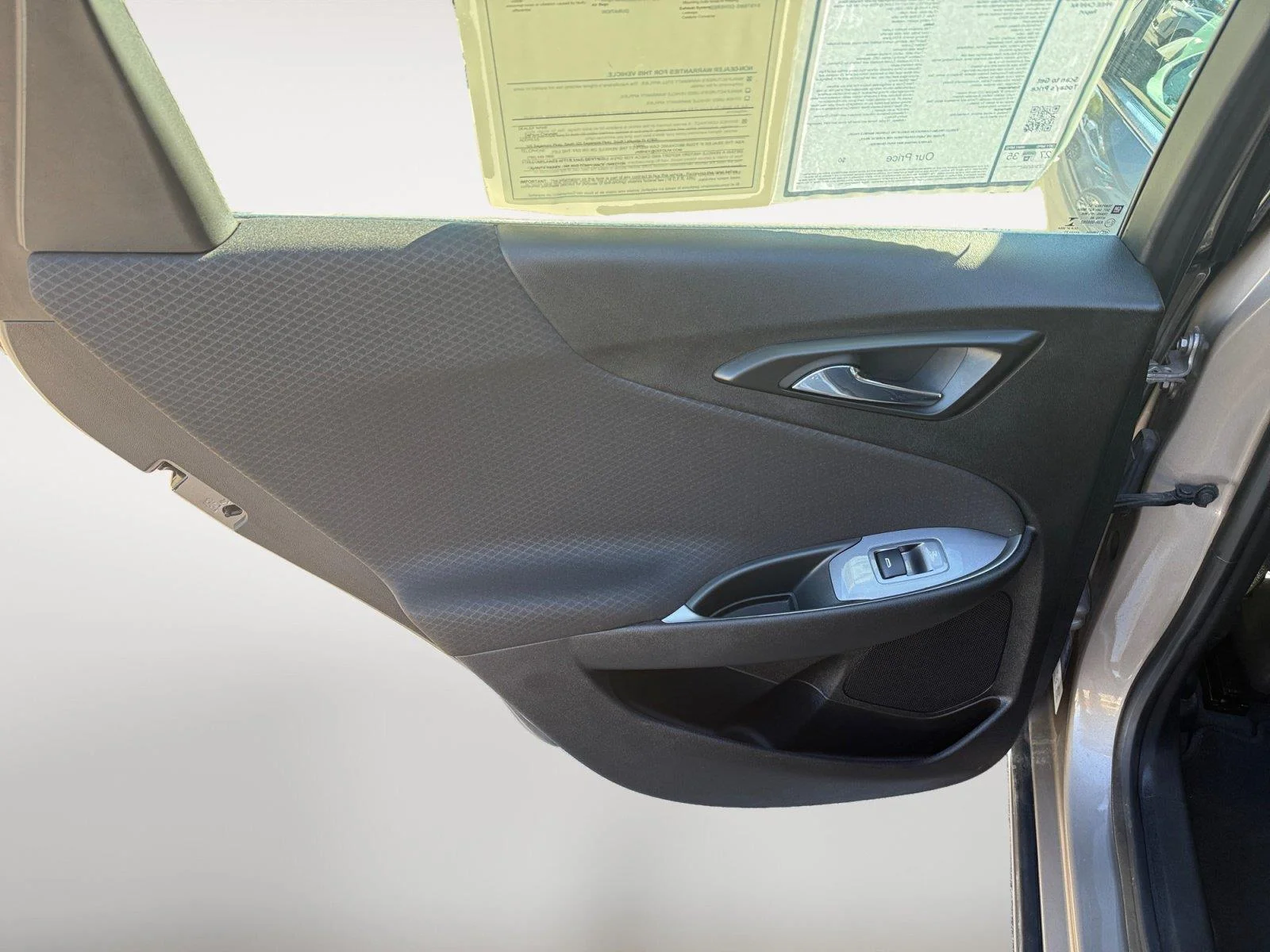 Used 2023 Gray Chevrolet 1LT image 18