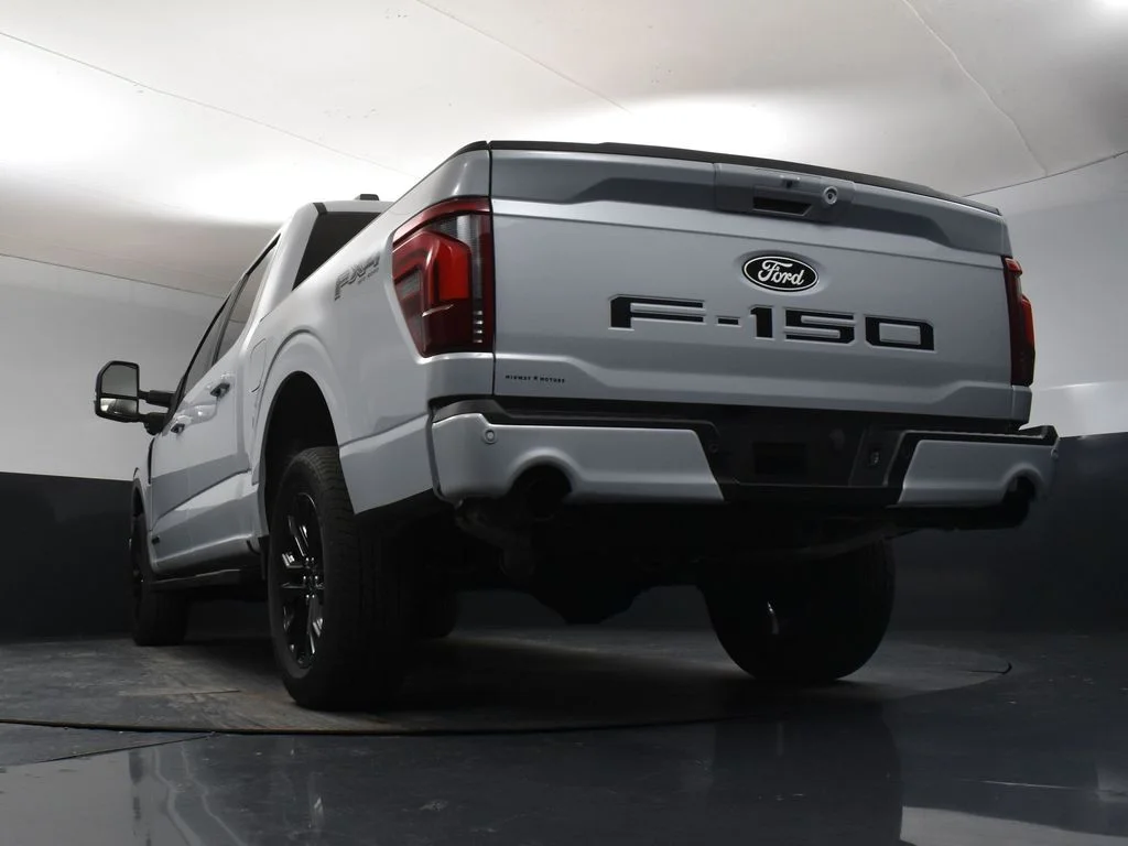 New 2025 White Ford Lariat image 29