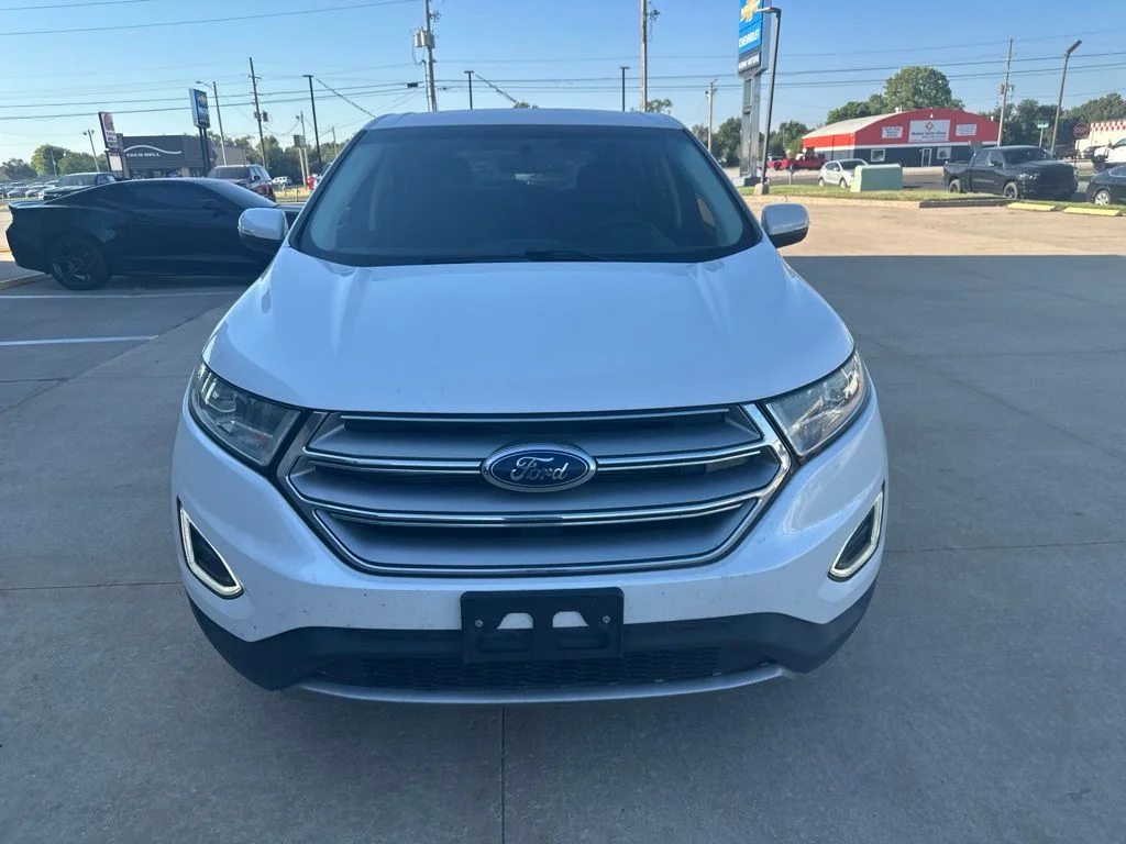 Used 2018 White Ford SEL image 30