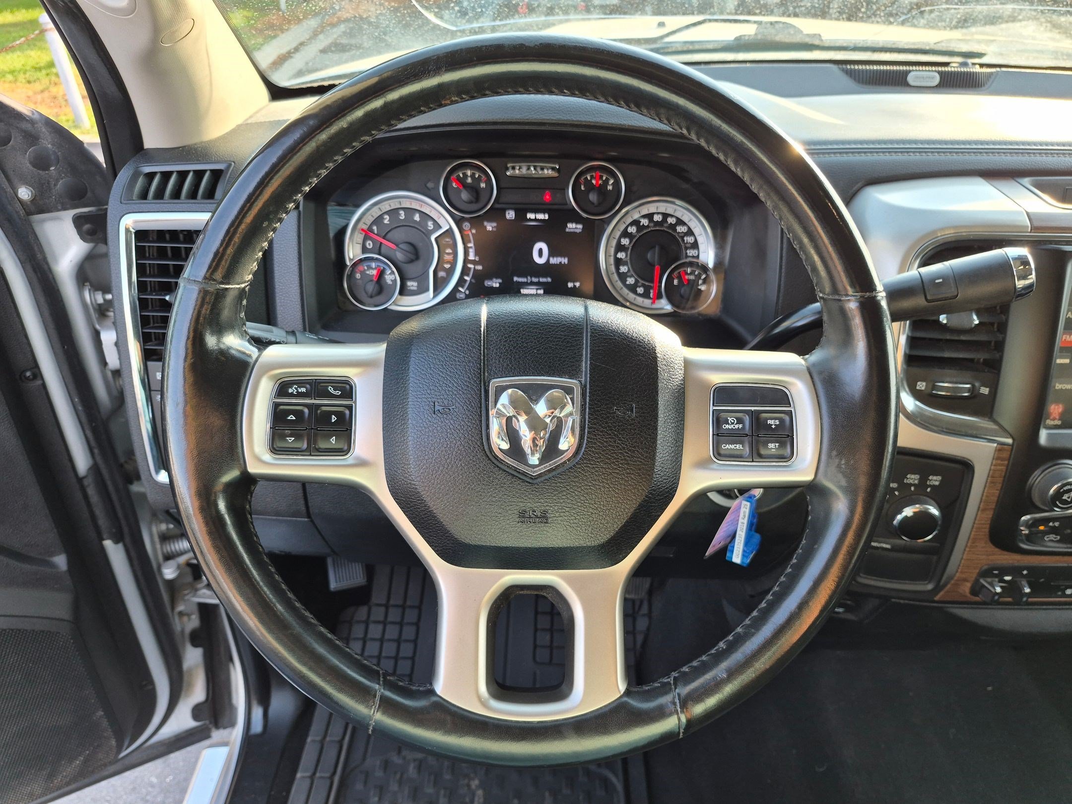 Used 2016 Bright Silver Metallic Clearcoat Ram Laramie image 16