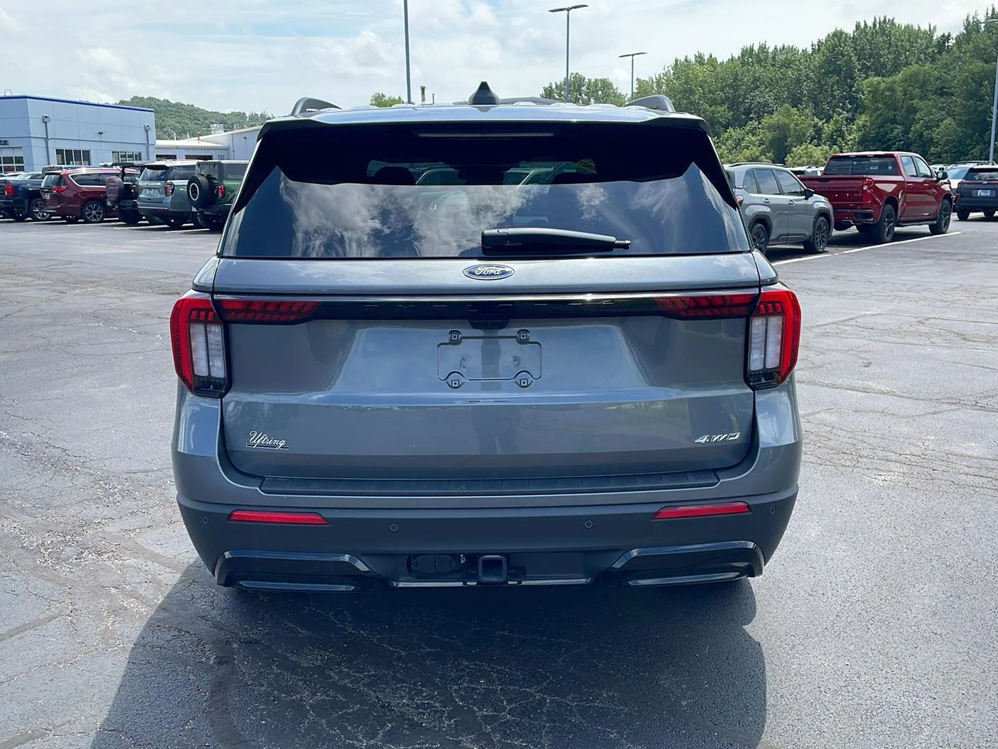 New 2026 Carbonized Gray Metallic Ford ST-Line image 4