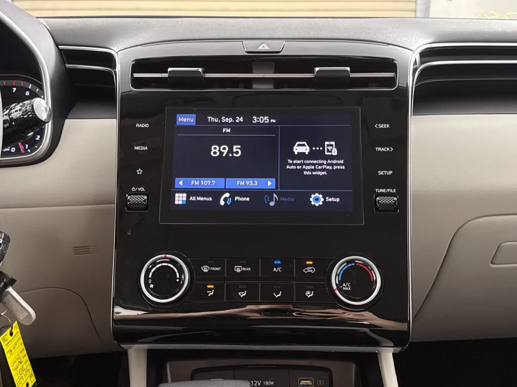 2024 Hyundai Tucson SE - Photo 19
