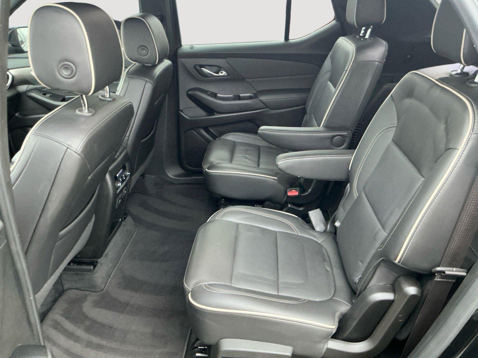 2022 Chevrolet Traverse Premier - Photo 16