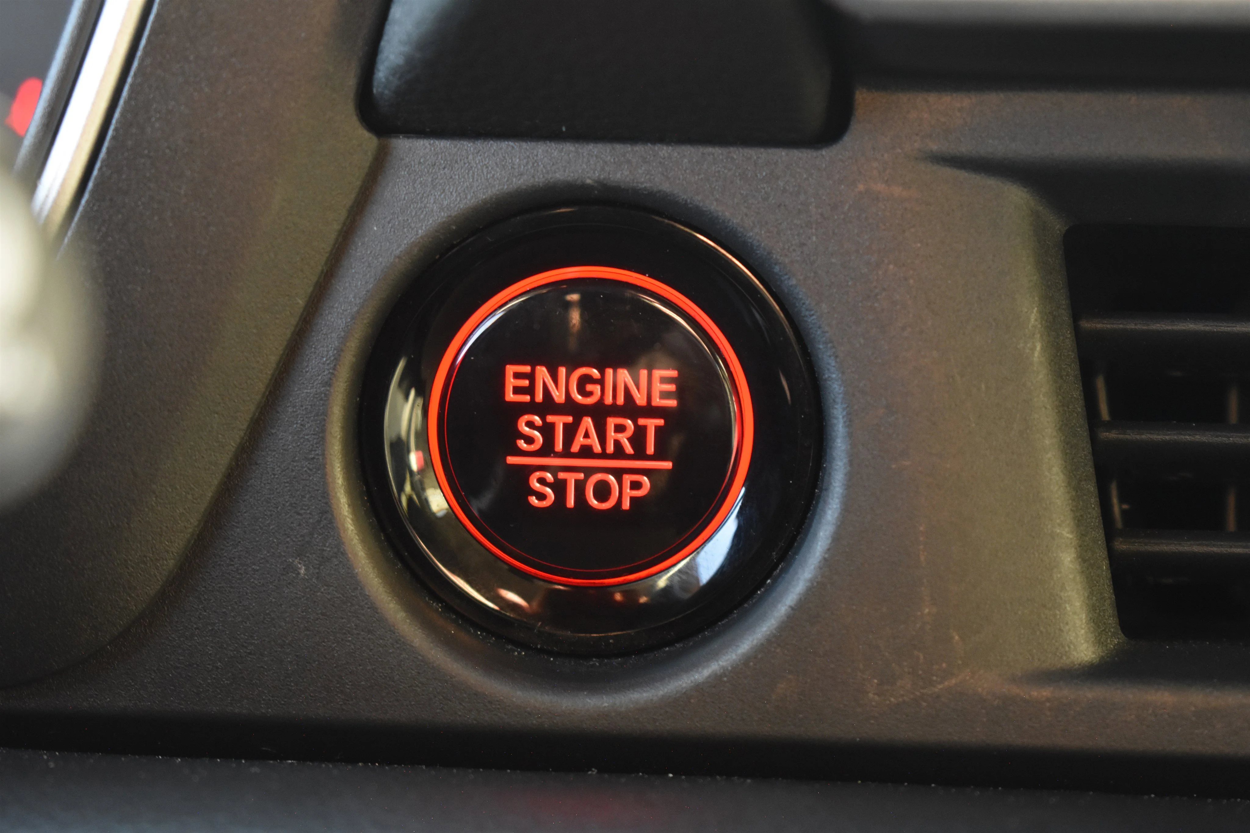 2025 Honda Pilot Elite - Photo 33